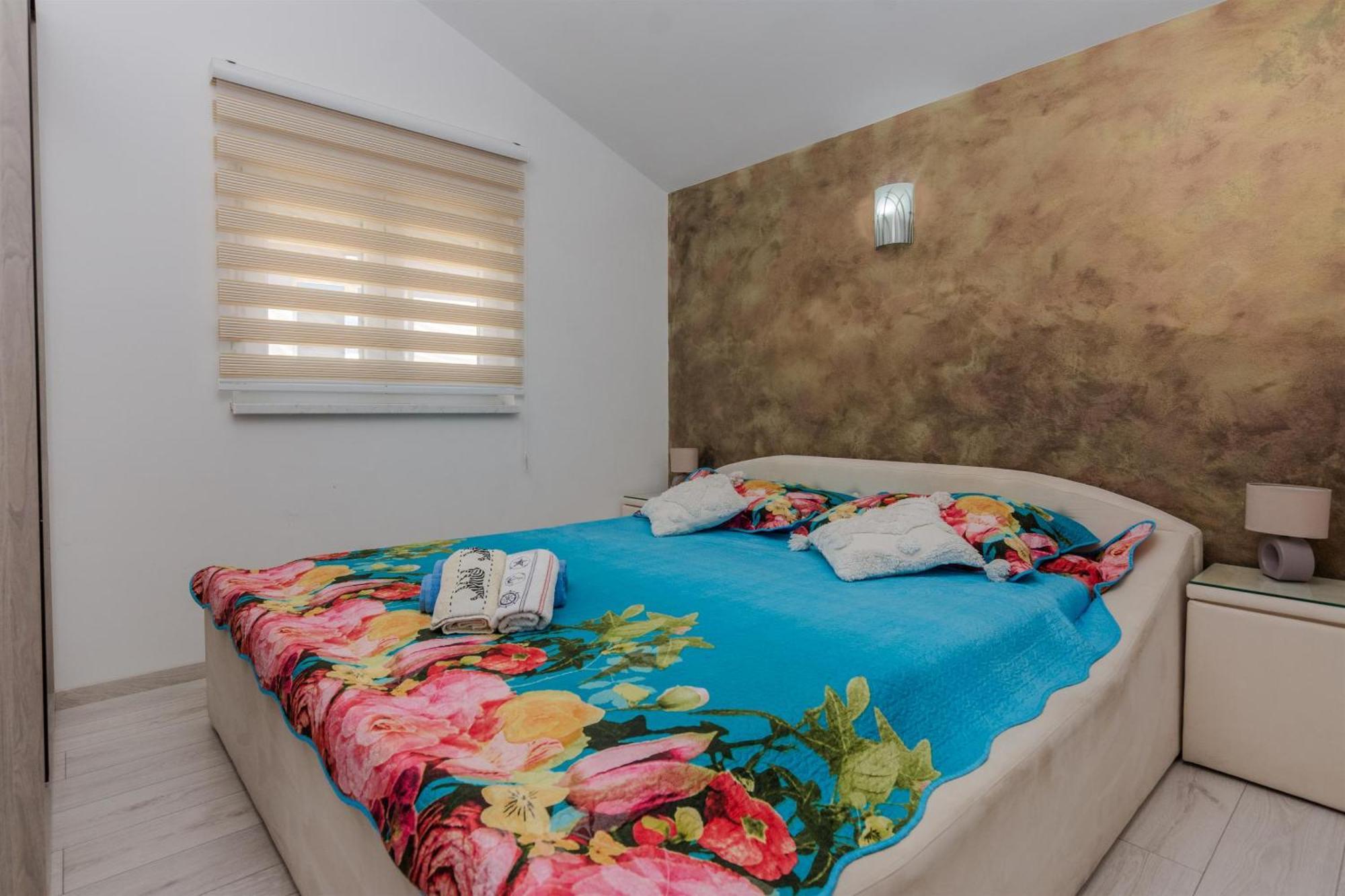 Apartments Lucica Вир Екстер'єр фото