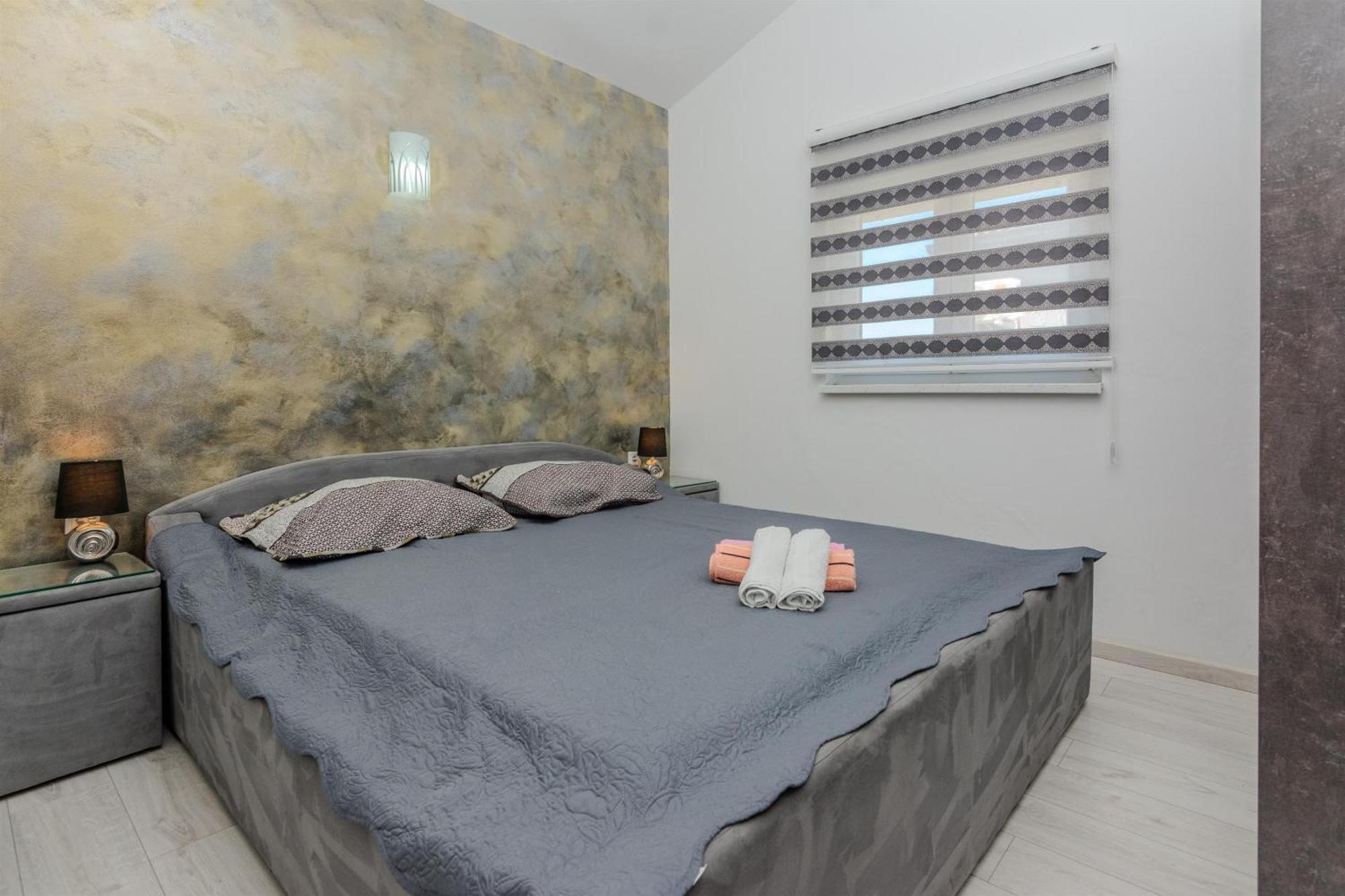 Apartments Lucica Вир Екстер'єр фото